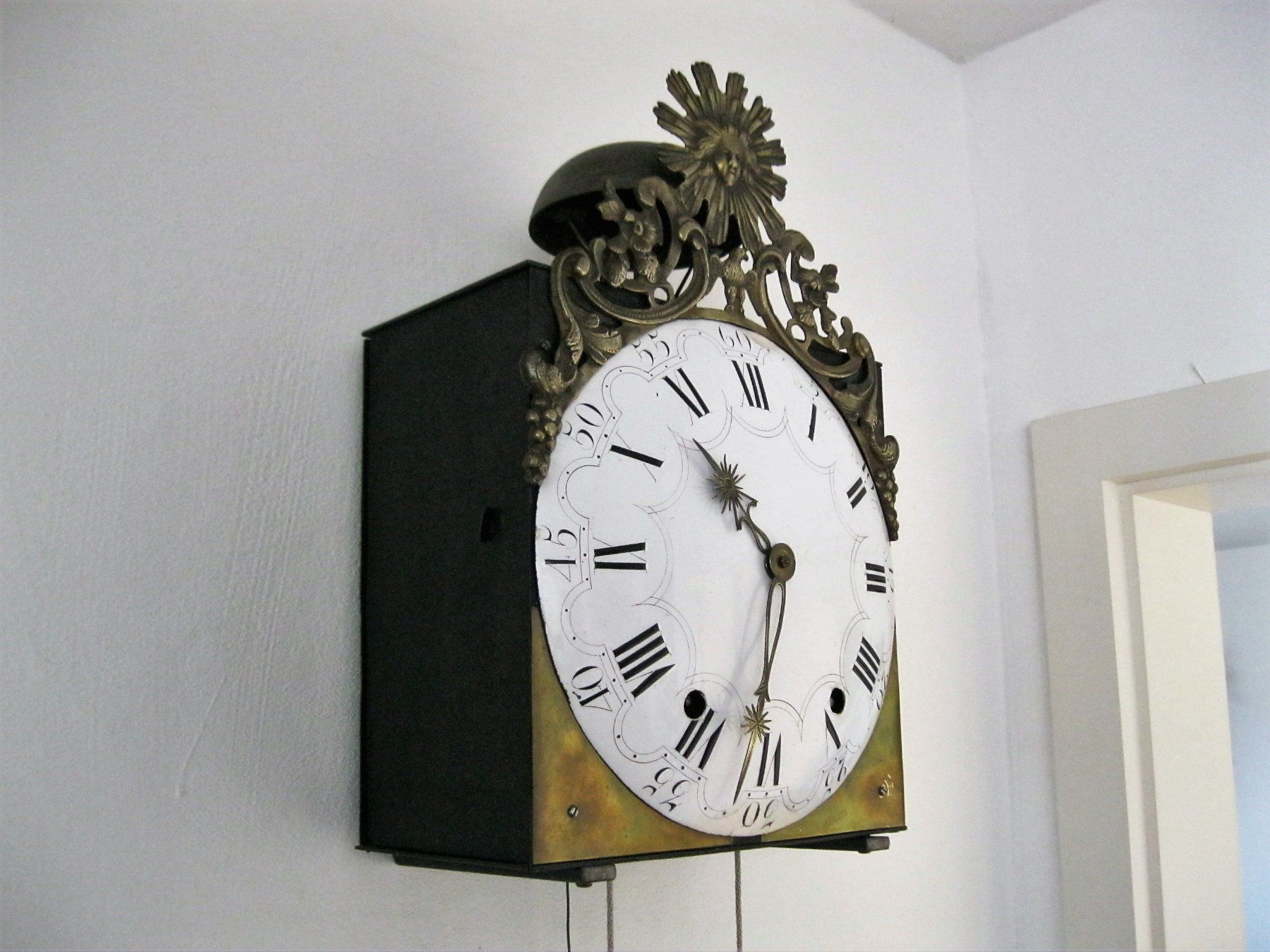 Orologi da terra & Orologi da parete: COMTOISER  UHR MIT  SONNENEMBLEM  UM  1800 – Usato da Männedorf venduto da Andreas2002 2