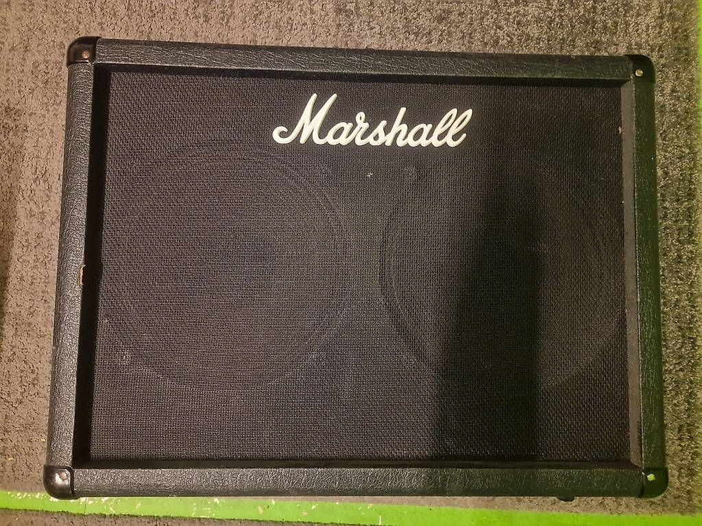 Haut-parleurs: Baffle Marshall stéréo 2x12 – D'occasion à Bettens par vin_2wyp