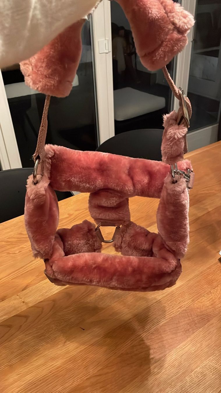 Briglie & Cavezze: Showmaster Teddyfleece-Halfter, Grösse Shetlandpony – Usato da Buttikon SZ venduto da Limo180 2