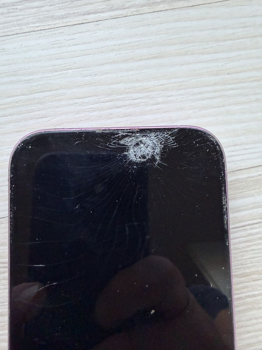 Apple Telefoni cellulari / Smartphones: iPhone 16 Pink 256GB, Display defekt – Difettoso da Bünzen venduto da Cozmo82 2