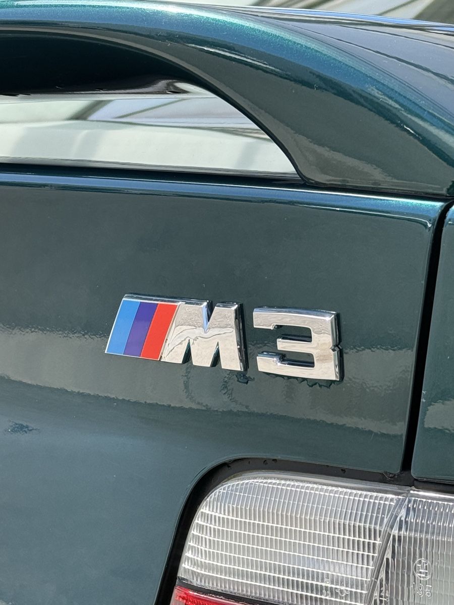 BMW Autos: M3 E36 3.0 Limousine (einer von 1.283 gebauten Exemplaren) – Gebraucht aus Winterthur von Mlendi 8