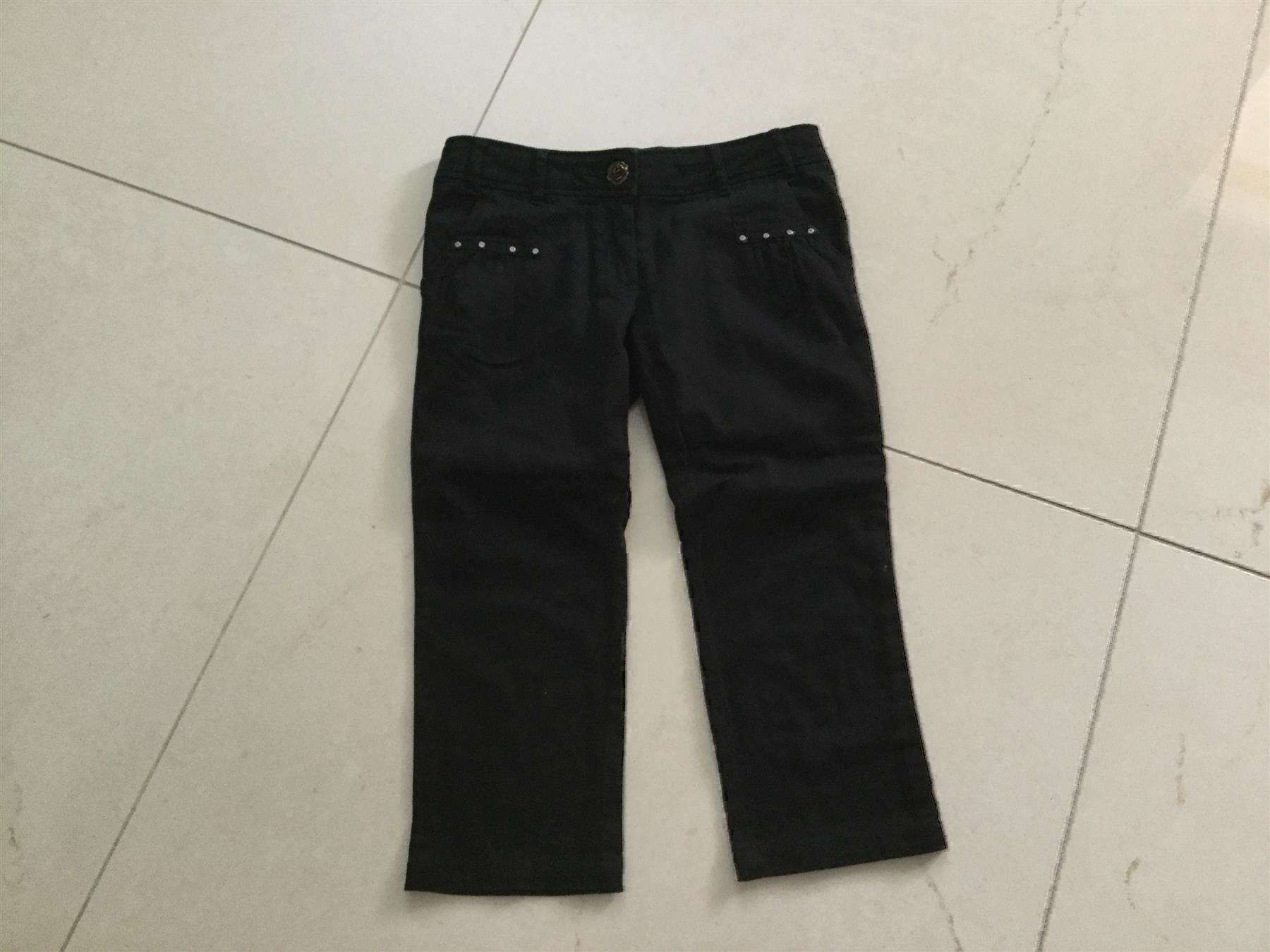 Pantaloni: ORCHESTRA Pantalon 3/4 Hosen gr. 128 – Usato da Giubiasco venduto da baamboo