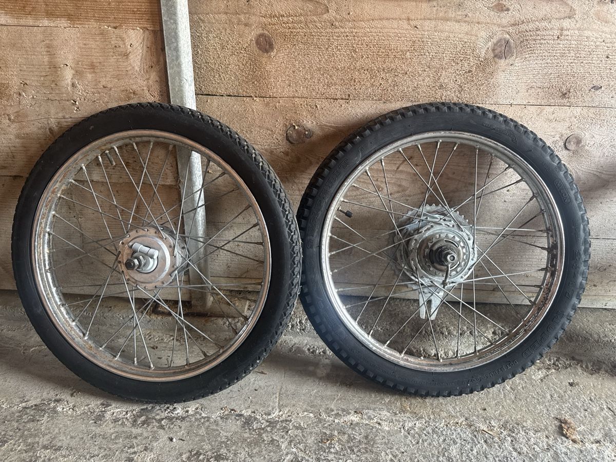 Puch Pneumatici & Ruote complete: Puch maxi Rücktritt speichenfelge ab 1.- – Usato da Niederuzwil venduto da Rico_RR77 1