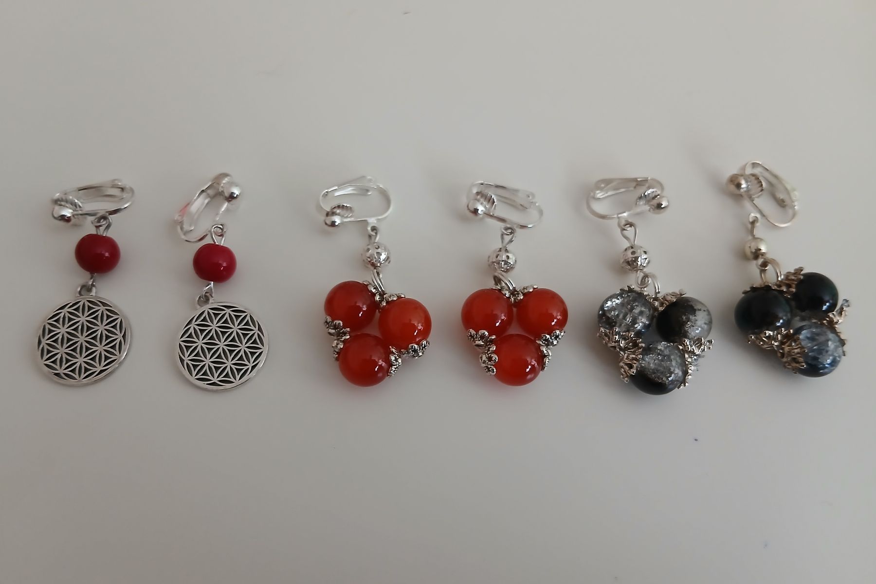 Orecchini pendenti & Orecchini a lobo: 3 Paar Ohrclips Handarbeit – Nuovo e nell'imballaggio originale da Stansstad venduto da mikamo