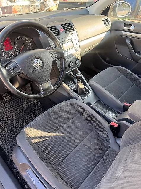Automobili: VW Golf Var. 1.9 4M – Usato da Küttigen venduto da aut_82sz 2
