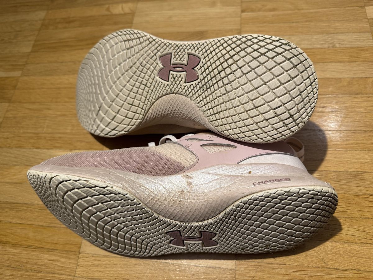 Damenschuhe: Under Armour Laufschuhe Damen Grösse 39 – Gebraucht aus St. Gallen von Meelll 3