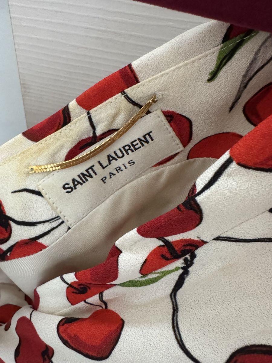 Saint Laurent Robes: Yves Saint Laurent Cherry - Dress – D'occasion à Massagno par kar_wwq5 2