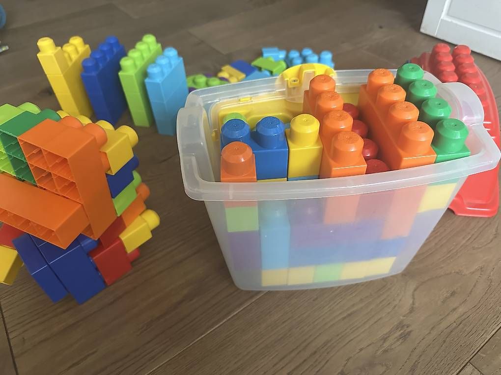 Giocattoli: Mega Bloks box – Usato da Wettingen venduto da Violete01 2