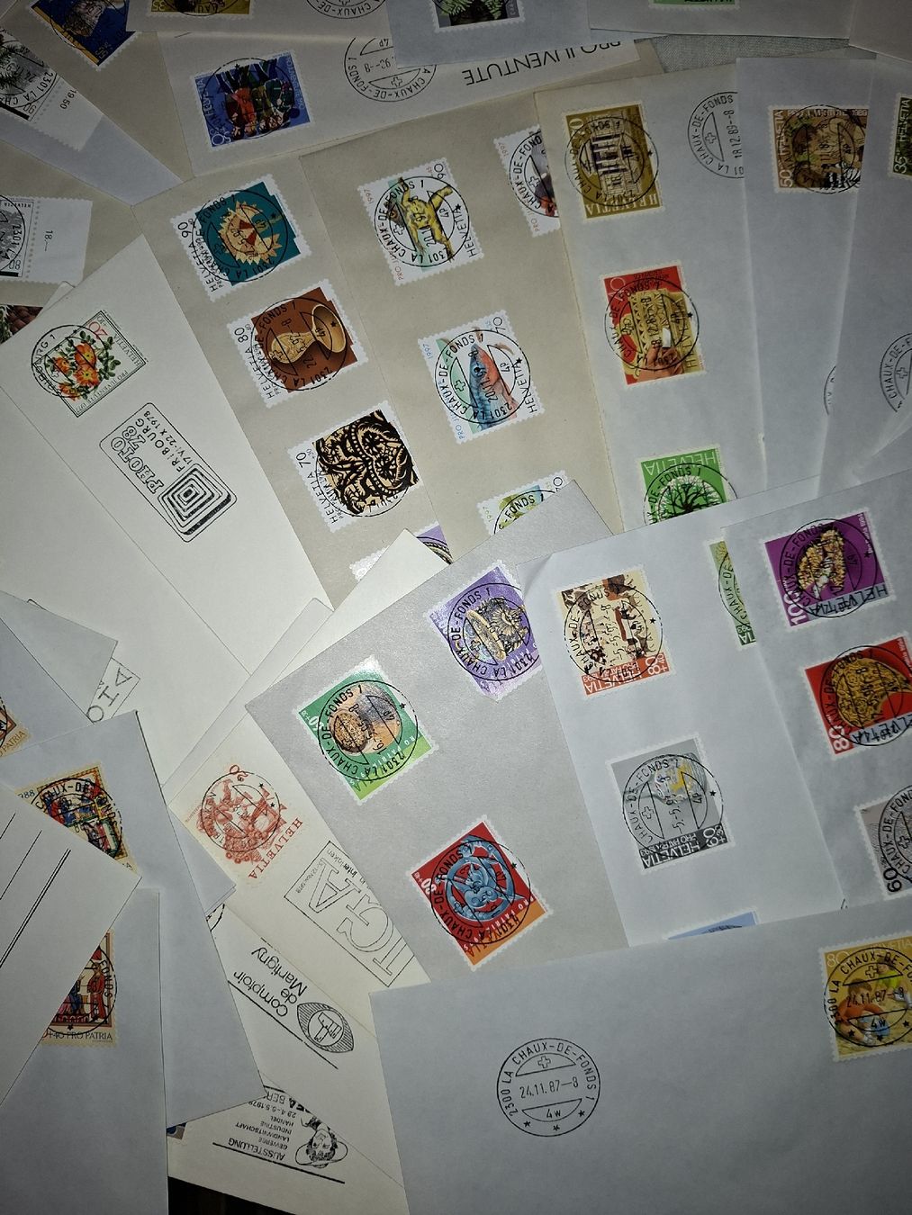 Tous les timbres: über 100 Briefe / Karten mit Voll O  – D'occasion à Balgach par SIMEON27 6