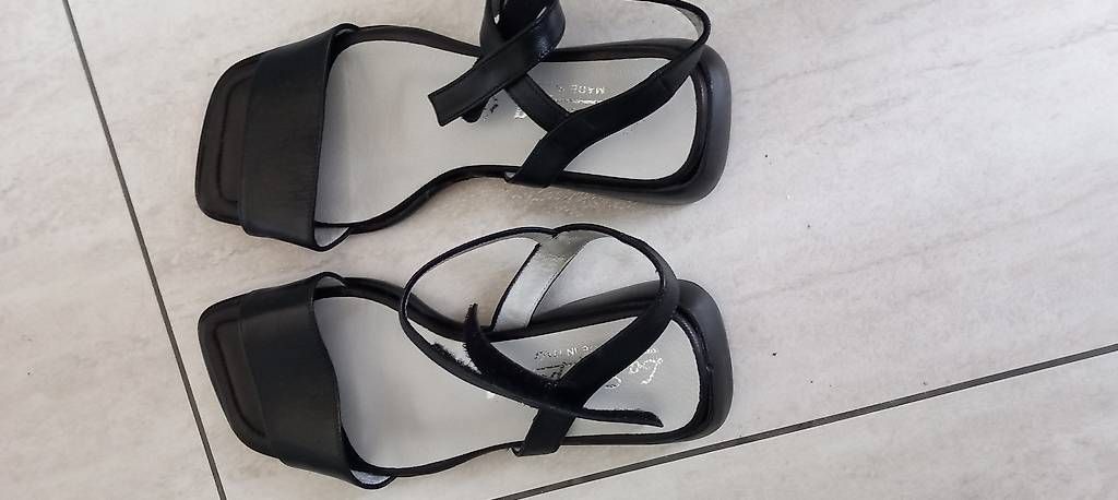 Scarpe da donna: Sandaletten – Nuovo (secondo la descrizione) da Brugg AG venduto da compeerl