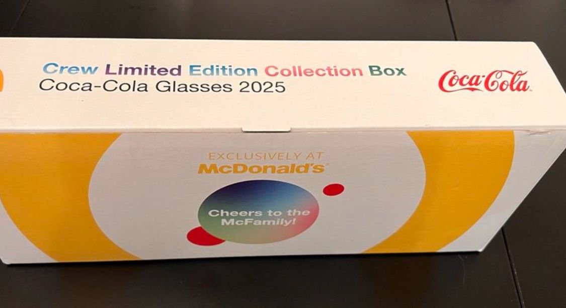 Coca-Cola Bicchieri: Coca Cola Gläser 2025 Limited Edition Crew Collection! – Nuovo e nell'imballaggio originale da Escholzmatt venduto da Garamero 2