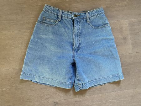Triumph Damen Shorts Gr. 27 Jeans Bermuda Vintage 90er Retro