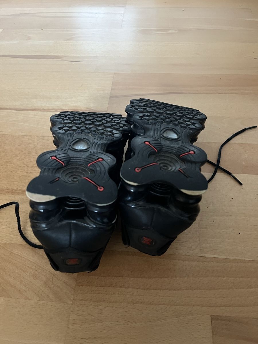Nike Scarpe da uomo: Nike shox  – Usato da Basel venduto da sol_2 4