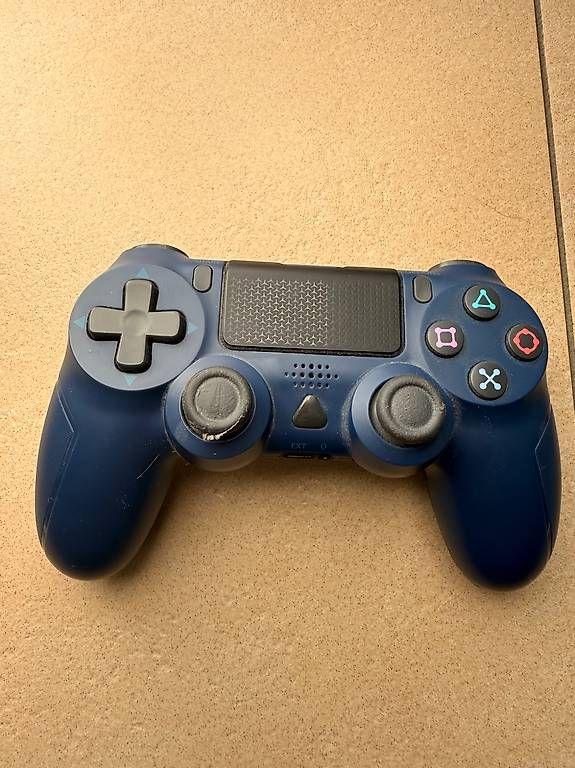 Controller: PlayStation 4 Controller (nicht original) – Usato da Kreuzlingen venduto da kat_v8rj