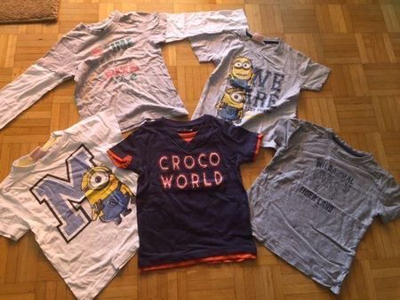 Kleiderpaket Minions T-Shirts Grösse 104