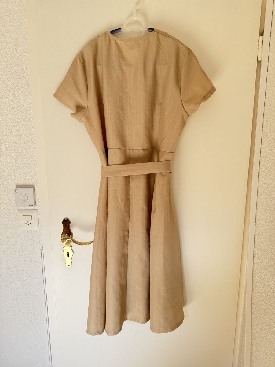 Kleider: Kleid Grösse XL – Neu (gemäss Beschreibung) aus Schübelbach von Sambodscha 1