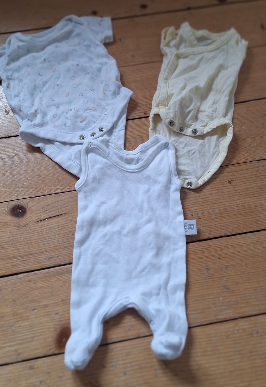 Lotti & Set di vestiti: 9 teiliges Frühchen Body Set Gr. 44 – Usato da Bern venduto da _finnjagfe_ 2