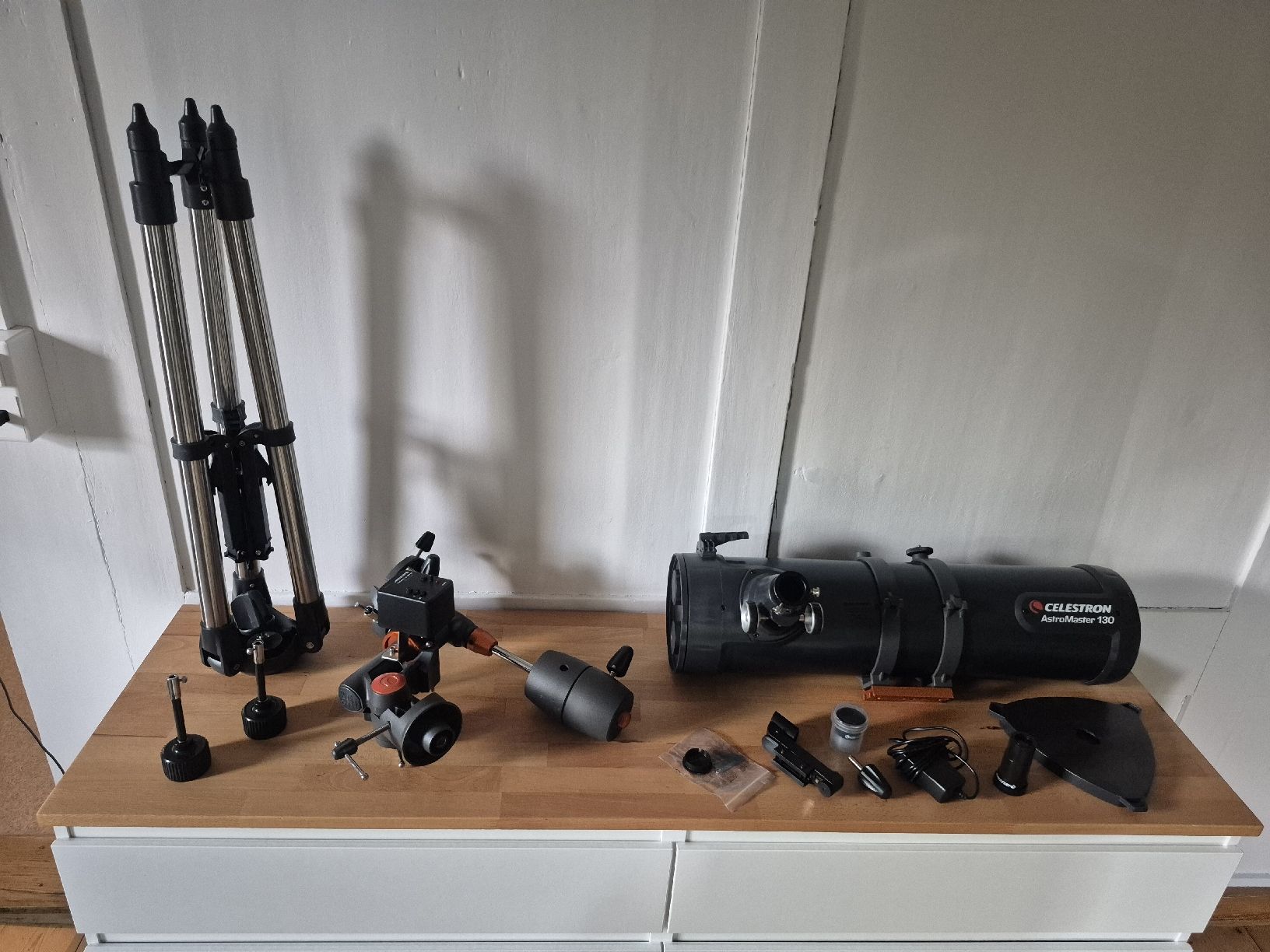 Celestron Télescopes: Celestron AstroMaster 130 EQ Teleskop – D'occasion à Winterthur par CMR1190 1