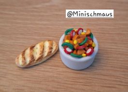 Cervelatsalat mit Brot auch für Maileg