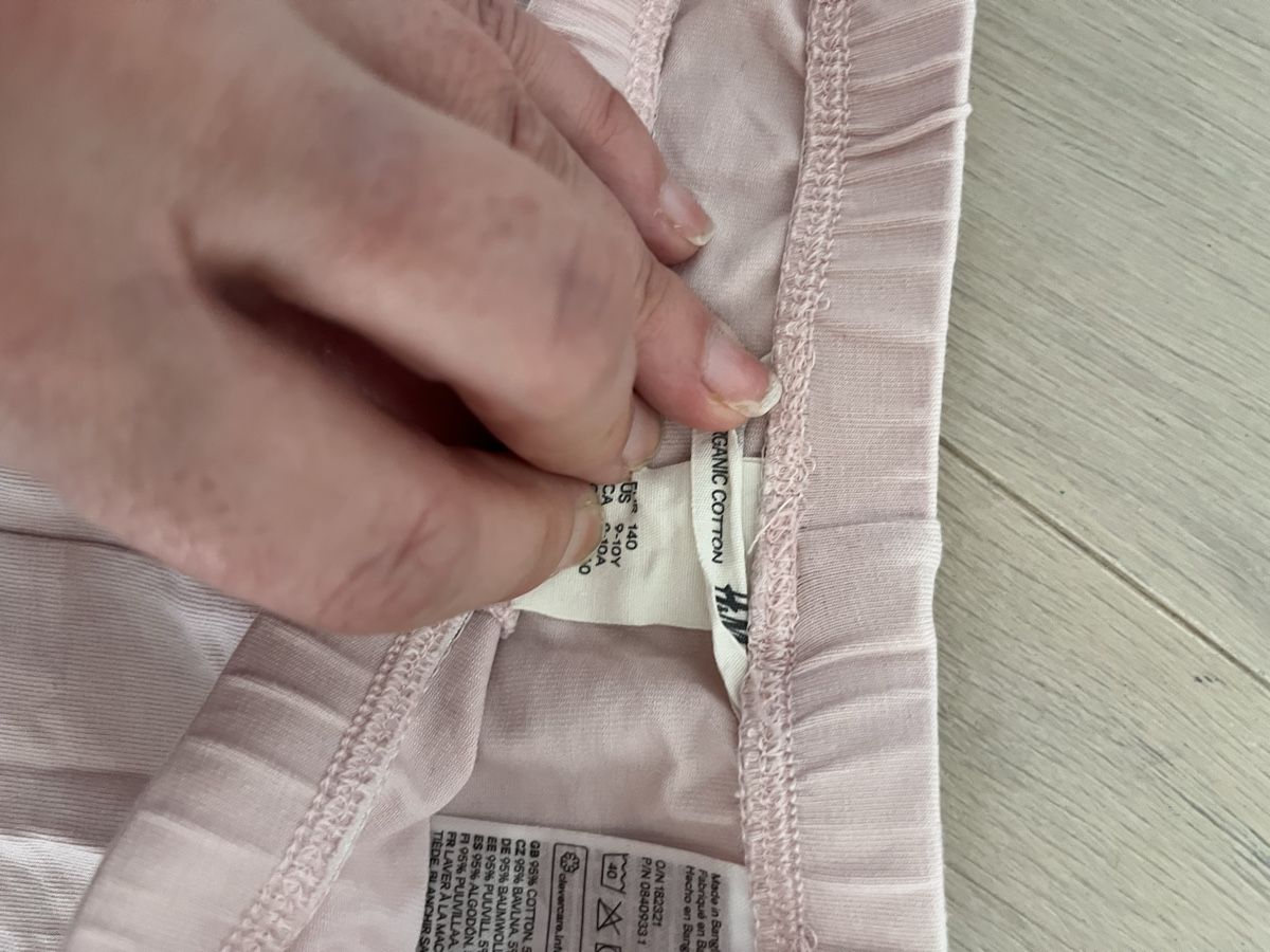 H&M Pantaloni: H&M Radlerhose 3/4, 140 cm – Nuovo (secondo la descrizione) da Wallisellen venduto da Nataschab0 1