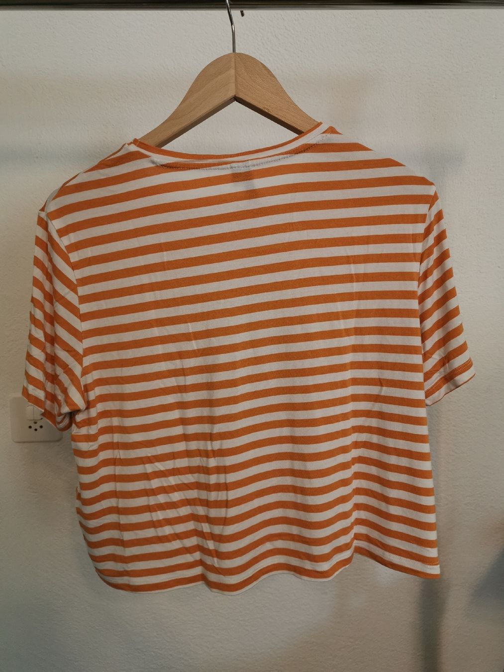 Vero Moda Blusen, T-Shirts & Tops: Gestreiftes Top Grösse M – Gebraucht aus Bonaduz von TheCahenzli 3