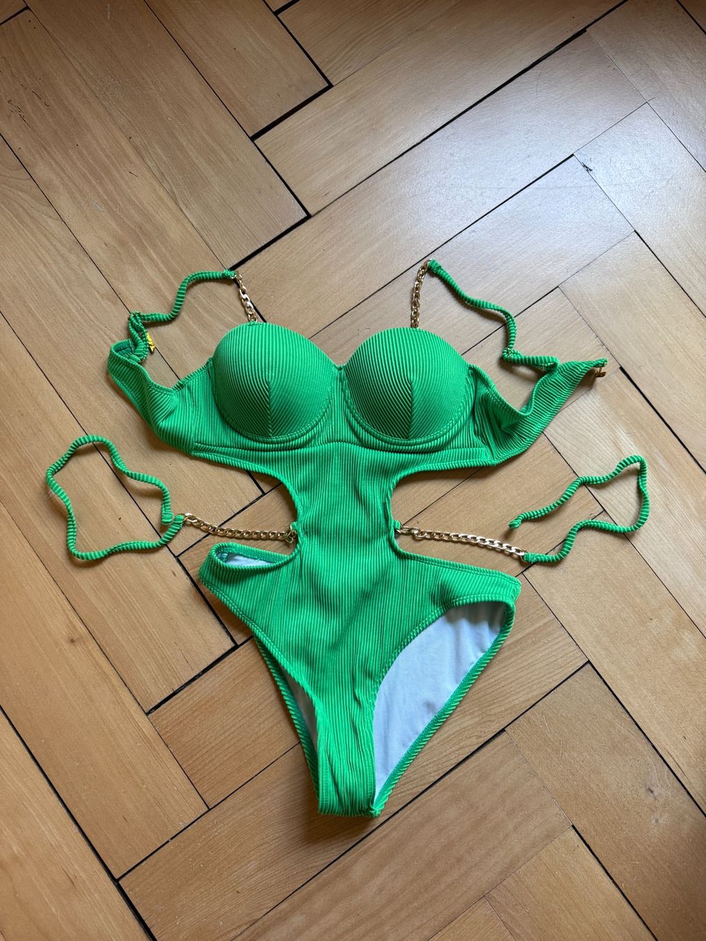 Zaful Costumi da bagno & Bikini: ZAFUL - Monokini Badeanzug grün S – Usato da Zürich venduto da Diazaio