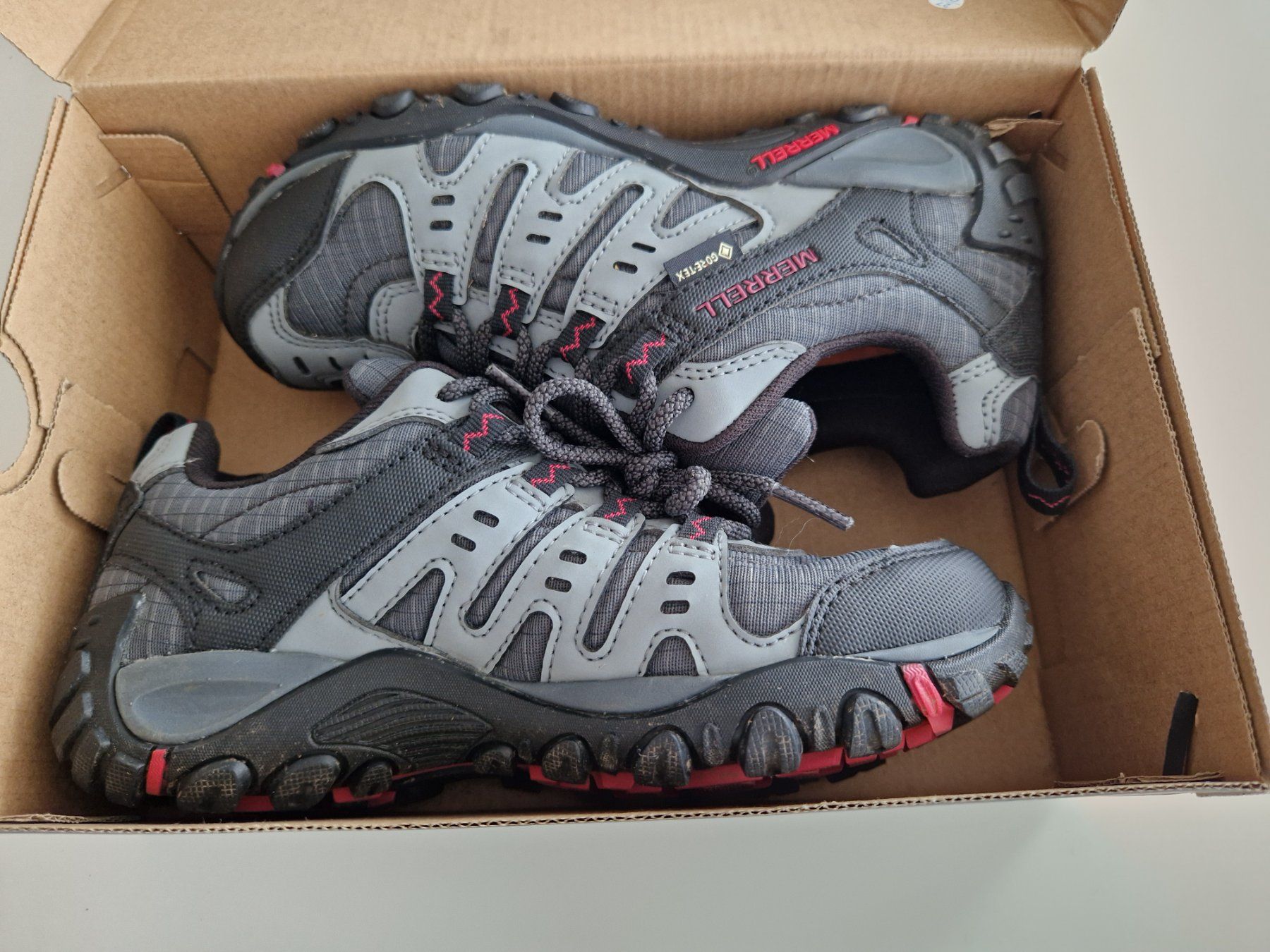 Merrell Scarpe da donna: Baskets Merrell Accentor GTX gris rouge – Nuovo (secondo la descrizione) da Pully venduto da Andalous 4