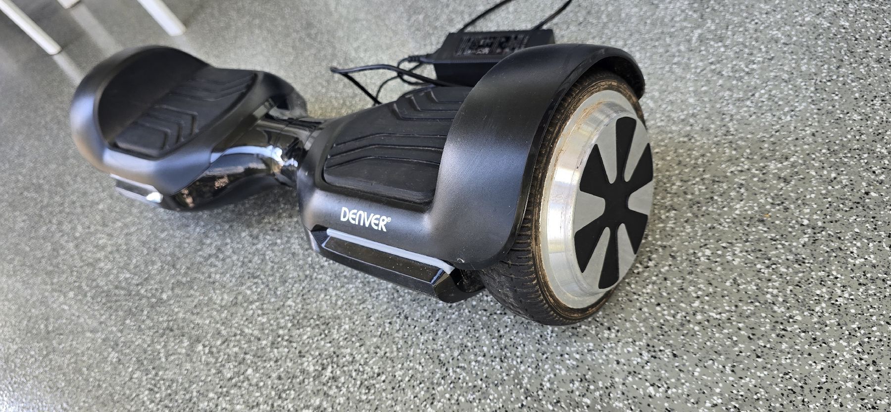 Hoverboard: Denver Hoverboard schwarz mit Ladegerät gebrauchter Zustand – Usato da Widen venduto da Jovica_stevanovic 1