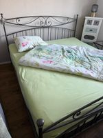 Metallbett schwarz mit Lattenrost gebraucht