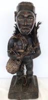XXL ausdrucksstarker alter Kongo Fetisch Figur Höhe 47 cm