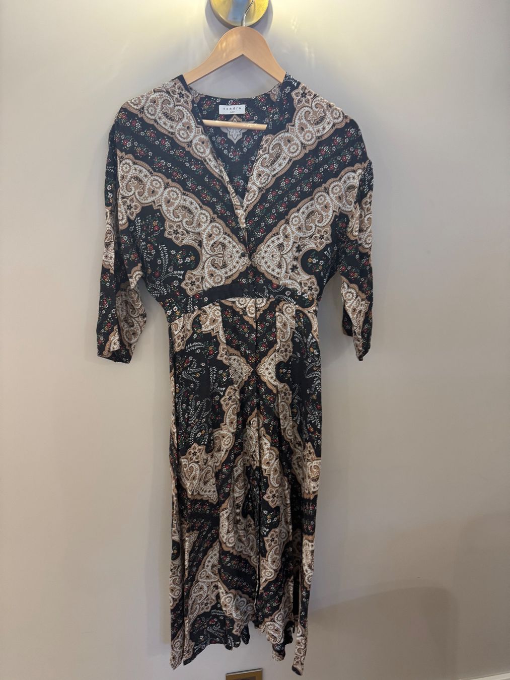 Sandro Kleider: Robe Sandro T34 – Gebraucht aus Conches von chn_hgl6 6