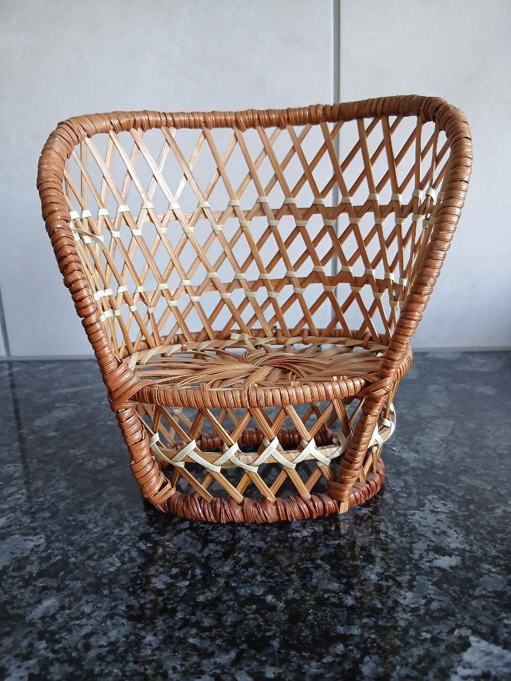 Sessel: fauteuil en osier pour poupées  – Gebraucht aus Biel/Bienne von Monhub 4