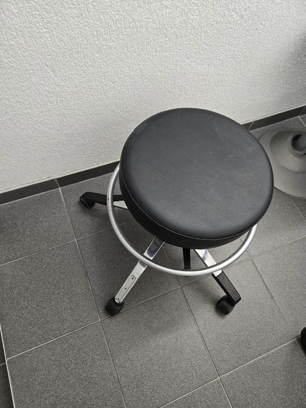 Tabourets: Hocker – D'occasion à Basel par Moebeloutlet1 2