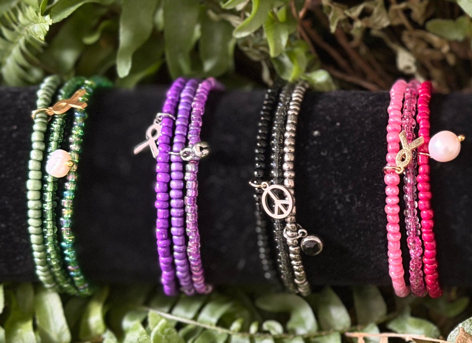 Bracciali & Braccialetti: Freundschaftsketteli – Nuovo e nell'imballaggio originale da Zürich venduto da emily02 1