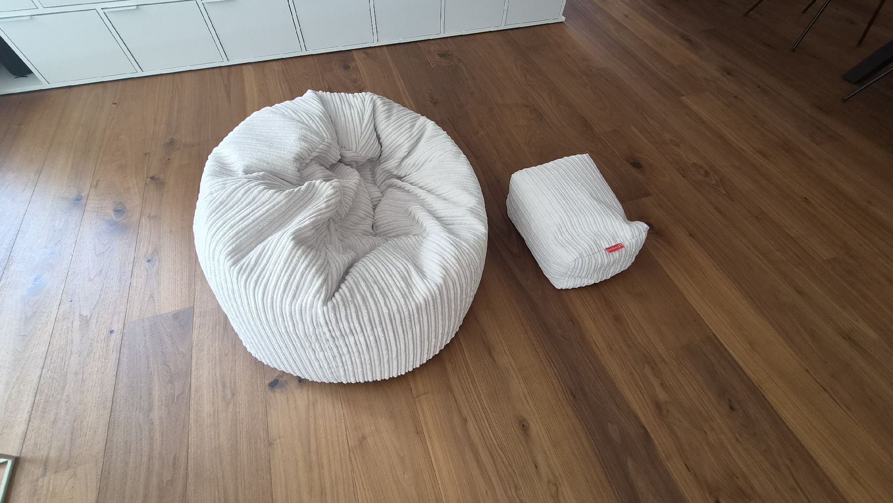 Lounge Pug Fauteuils: Sitzsack Loungepug mit Sitzhocker – Neuf (Voir description) à Chur par phr_h77q 1