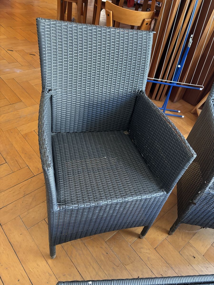 Tischset: Salon de jardin 1 canapé 2 fauteuils 1 table – Gebraucht aus Les Brenets von moe_ym8r 1