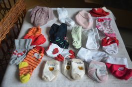 TAILLE 56-62 - 18 PAAR SOCKEN
