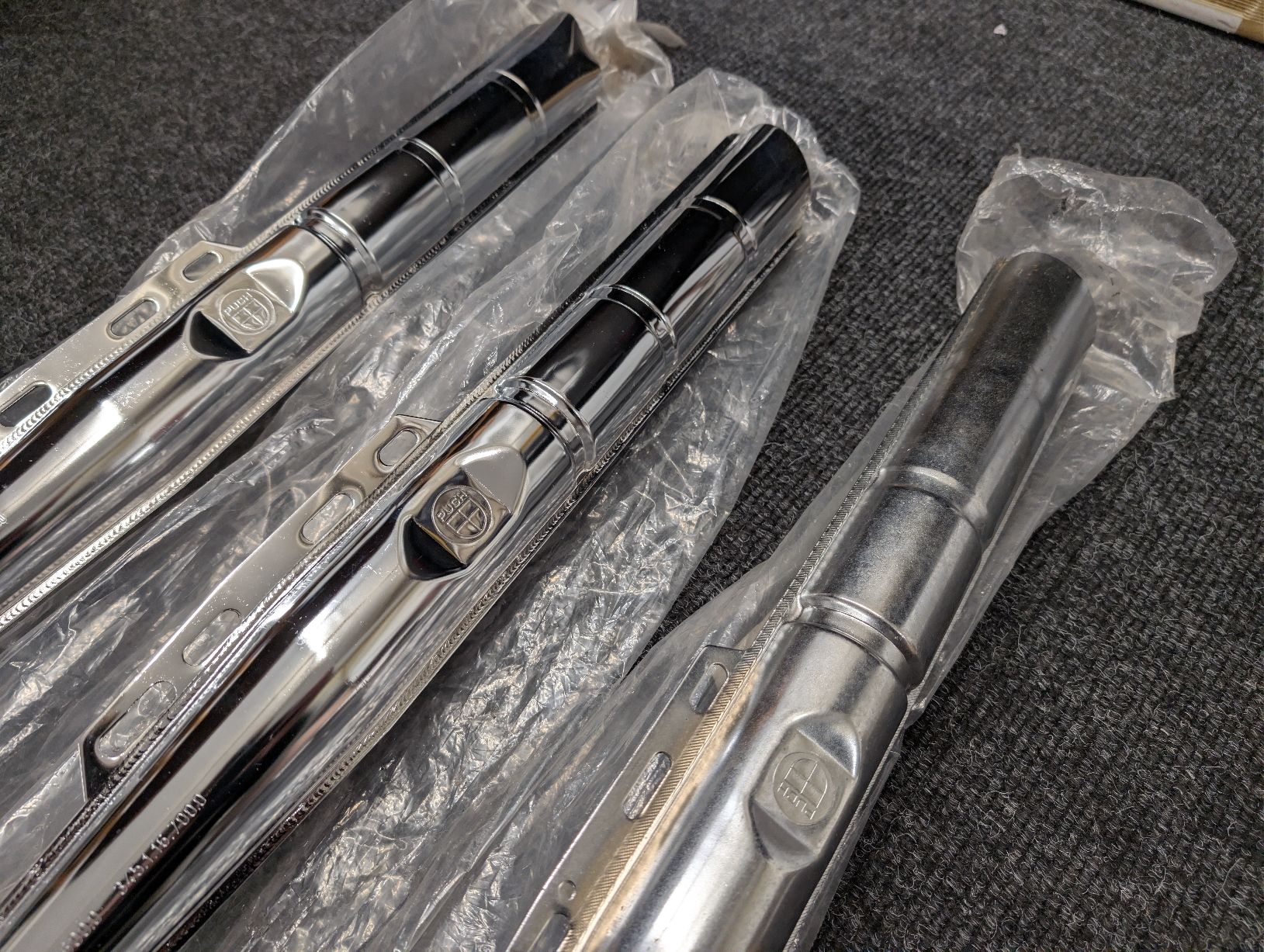 Puch Parti ricambio per ciclomotori: Puch Maxi 18mm Einteiler Orginal Auspüffe Neu – Nuovo (secondo la descrizione) da Mellingen venduto da jea_hkf9 4
