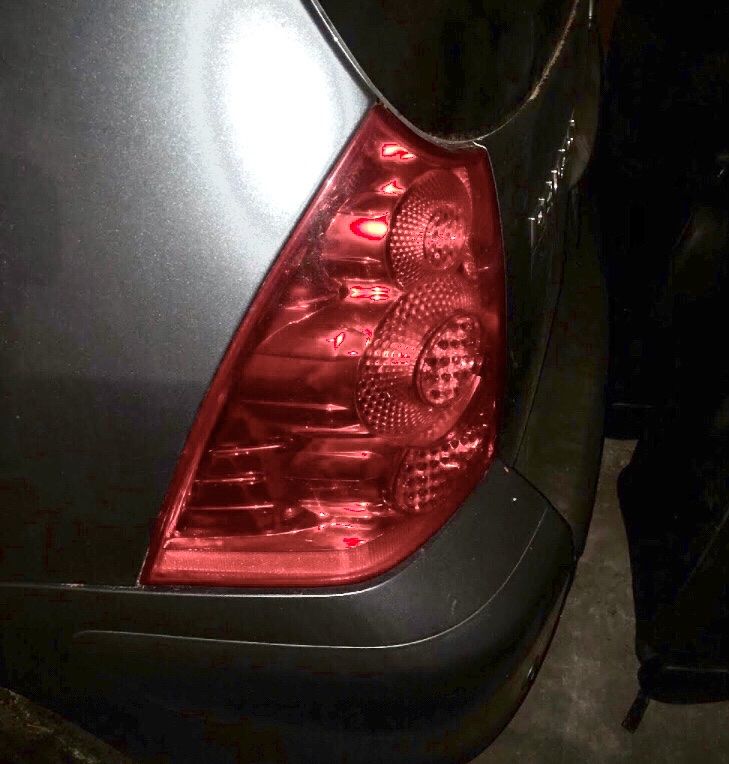 Peugeot Tutti pezzi di ricambio auto: Peugeot 307 Rücklicht – Usato da Bern venduto da Joelle84