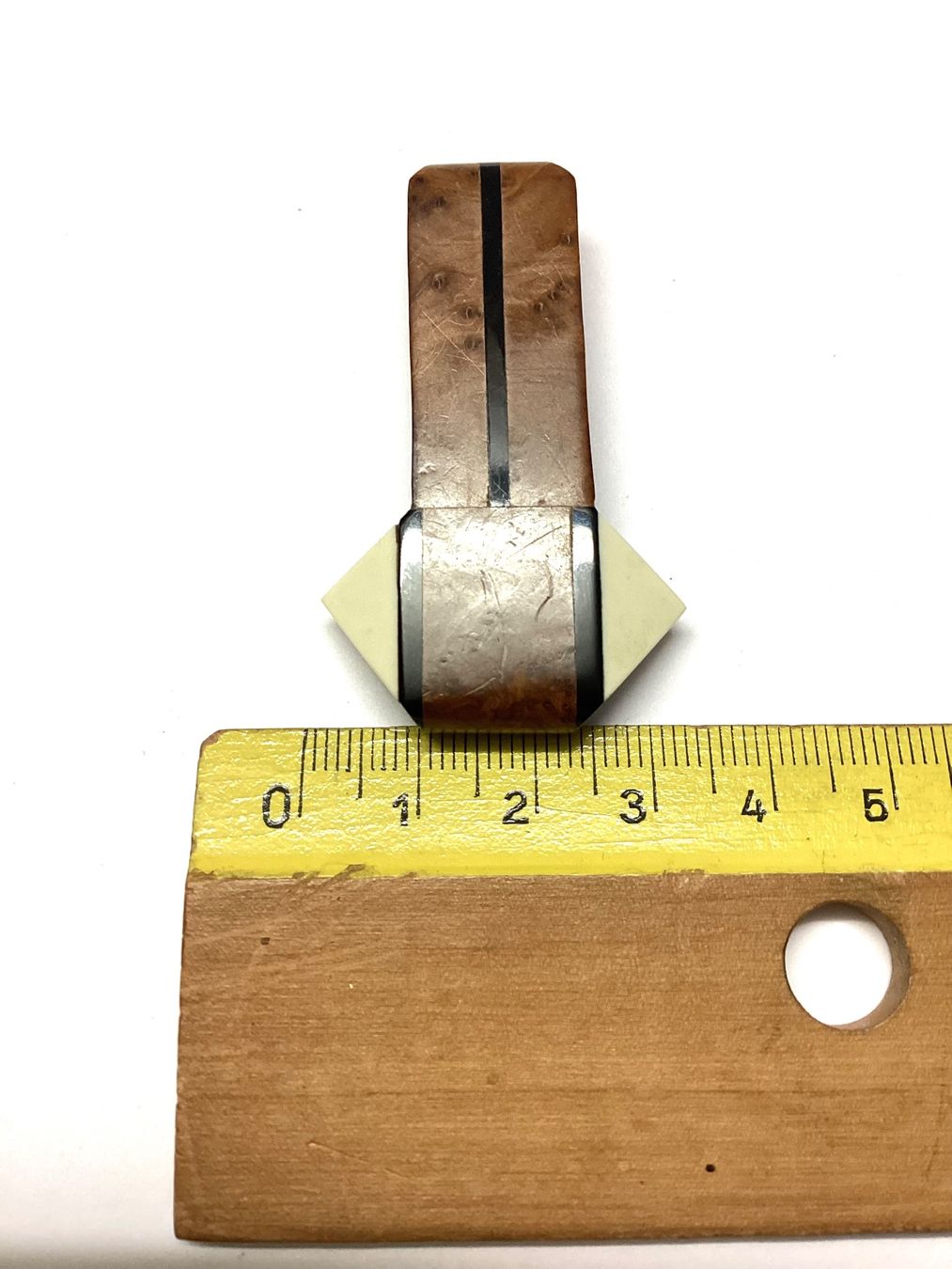 Spille & Fermagli: Art-Deco Clip-Brosche, Bakelit, Thujaholz, Designerstück – Usato da Eglisau venduto da mar_5rn2 4