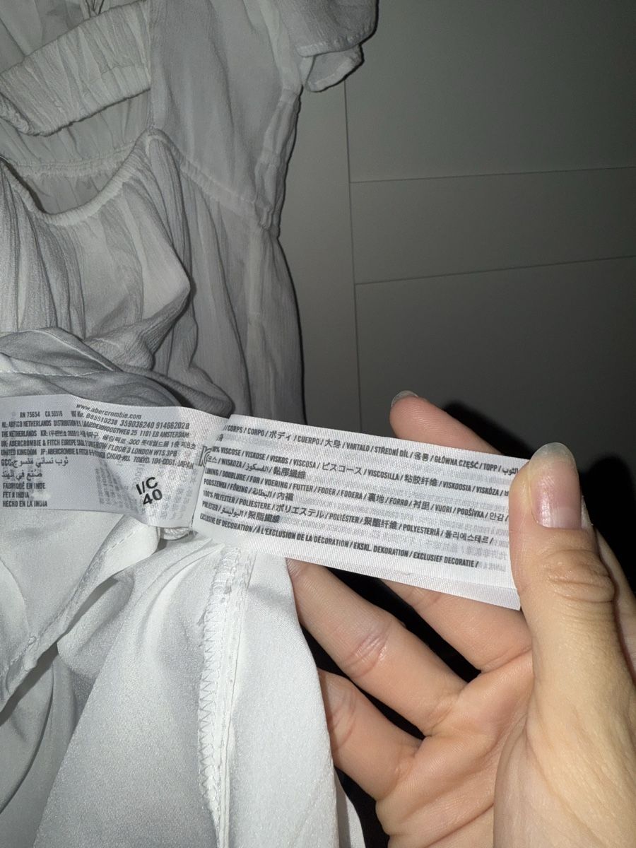 Hollister Robes: Weisses Kleid Hollister Grösse S – D'occasion à Mörschwil par Seegurke18 4