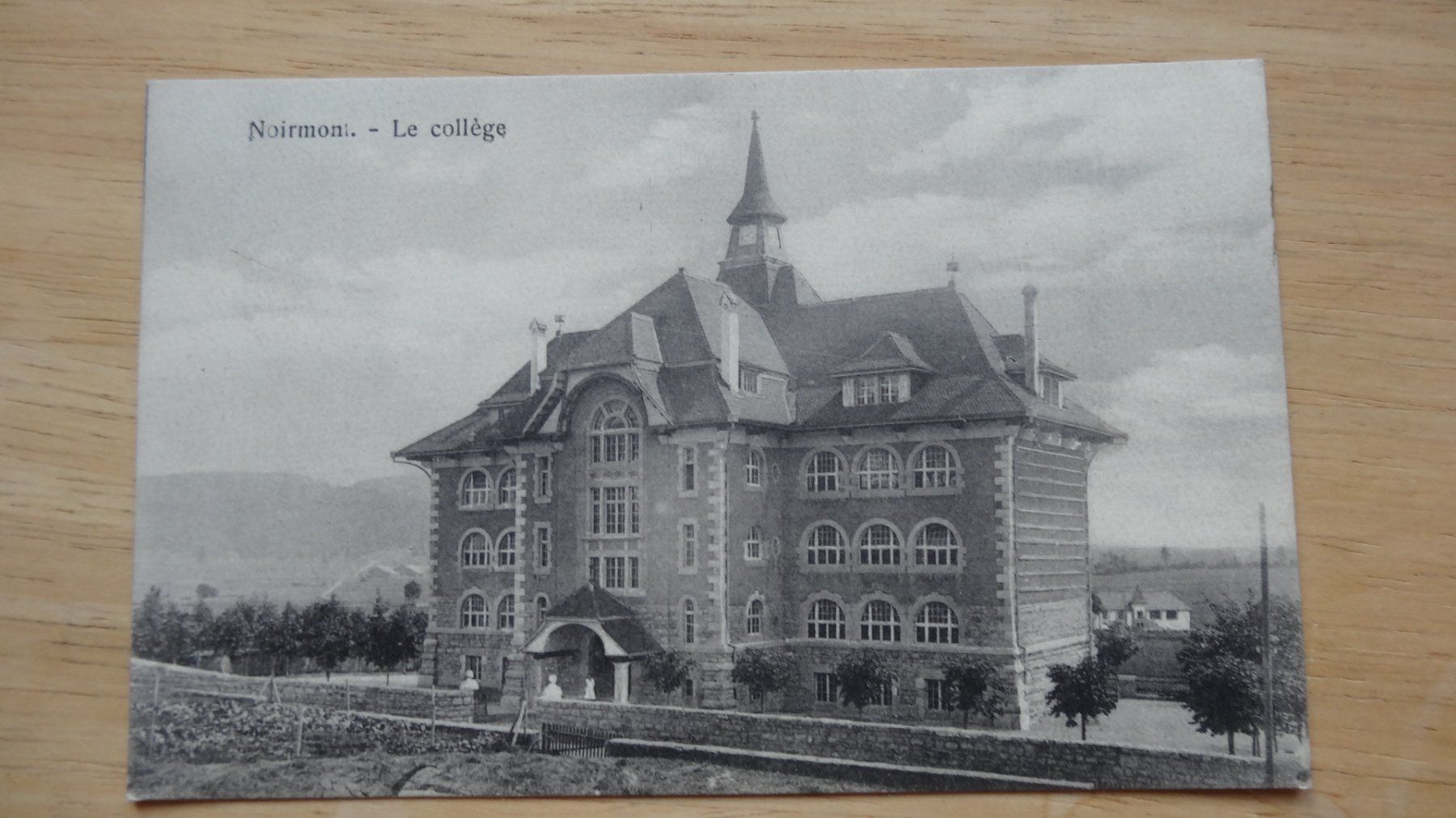 Cartoline postali: Carte Postale Ancienne Noirmont - Le collège – Usato da Rebeuvelier venduto da falcon58
