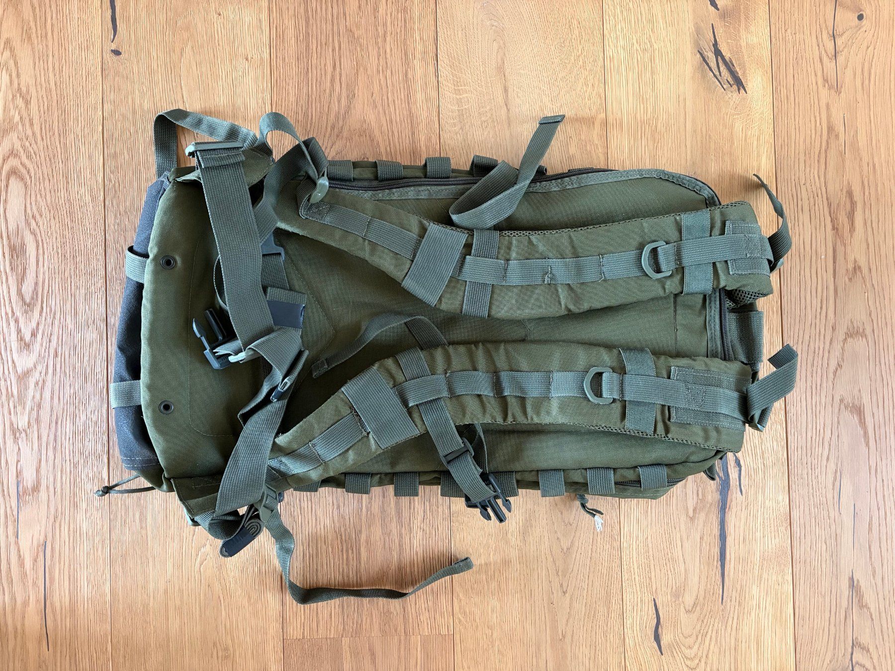 Zaini: Sac a dos tactique olive - 54 litres – Usato da Erlach venduto da roubate 1