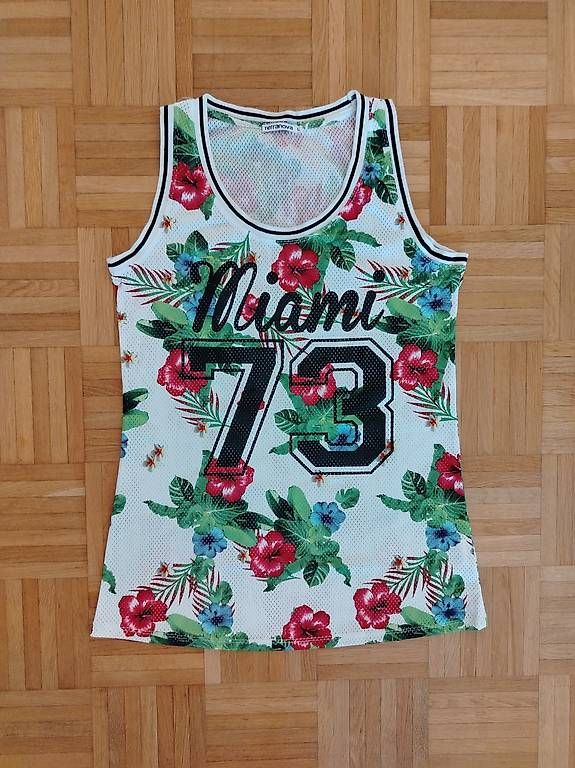 T-shirt: Canotta da basket – Nuovo (secondo la descrizione) da Davesco-Soragno venduto da Mia_sii 2
