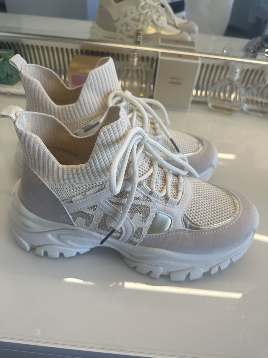 Scarpe da donna: Schuh – Usato da Rudolfstetten venduto da Laramalna