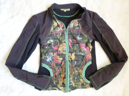 JACKE ANNA KASZER PARIS S 36 FITNESS TOP ZU JEANS HOSE