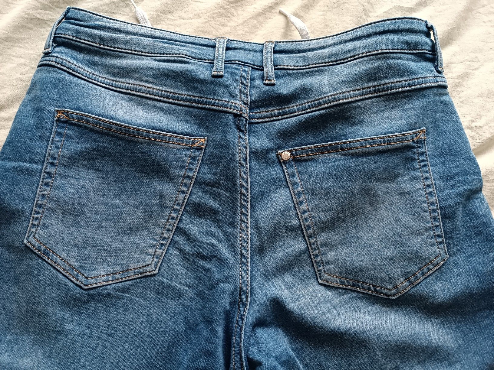 H&M Pantalons: Hose /Jeans Relax Fit 164 – D'occasion à Binz par julijuli 4