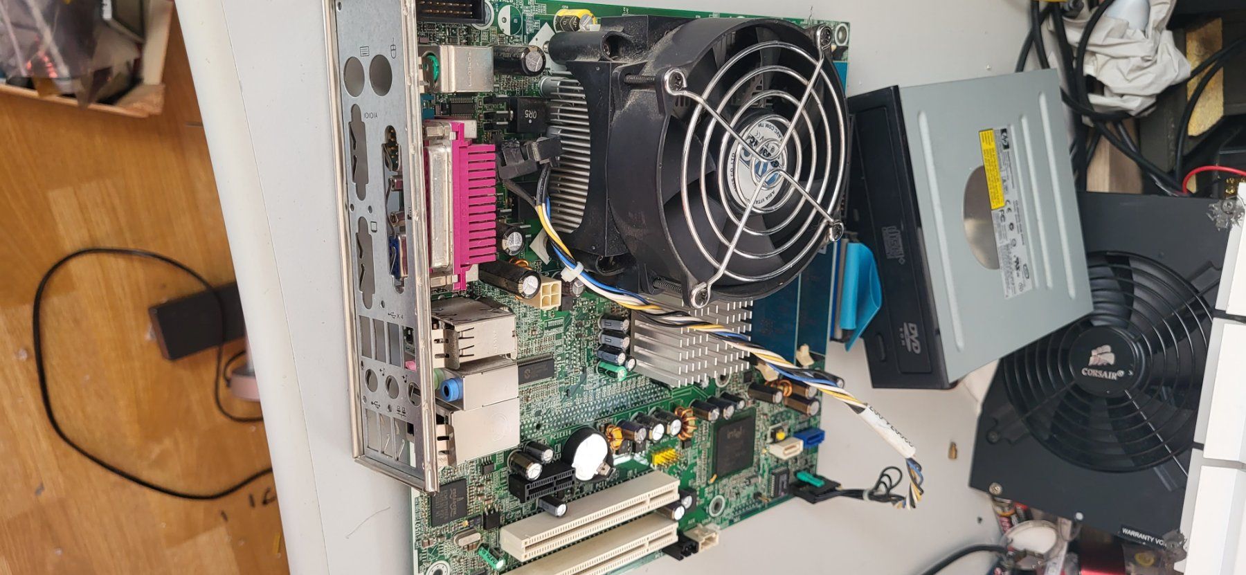 Hewlett Packard Schede madri: Pentium 4 3.00GHz KIT complet – Usato da Düdingen venduto da boascompras 1