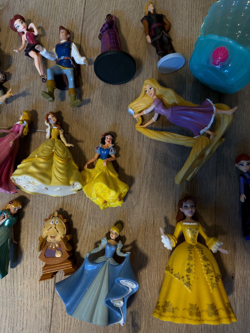 Disney Statuette: Disney figurine bundle, great for spring collecting! – Usato da Bernex venduto da Oma44 3