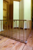 Retro Kinderlaufgitter aus Holz mit neuem Inlay